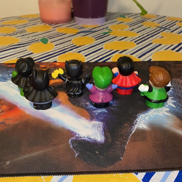 Sold - other platform Fisher Price - Little People - DC Themed - Picture 2 of 8